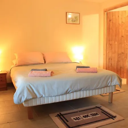 Gites De Peyrounou 4-Bed House In Lacapelle-Biron Dom wakacyjny Lacapelle-Biron